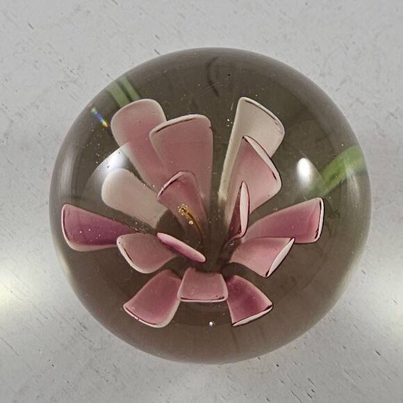 Vintage Art Glass Pink Flower Paperweight Small 2" - Picture 7 of 8